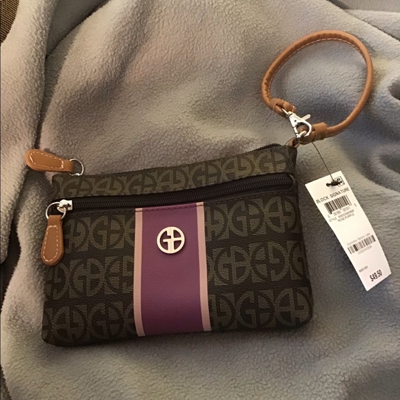 Giani Bernini Handbags - Giani Bernini purse/wristlet